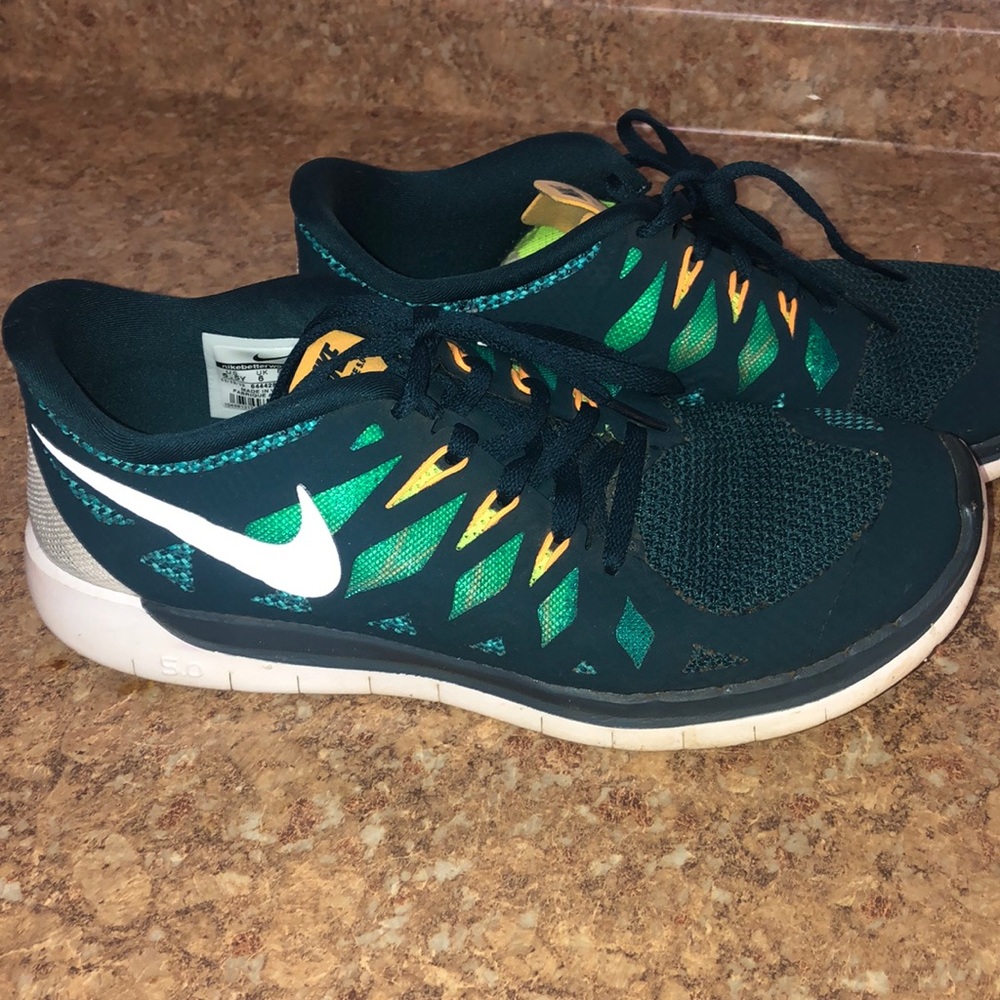Nike Free 5.0  Size 6 1/2 good cond.